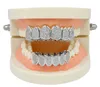 Grelhas de gelo para fora dos dentes Grillz para homens Bling Bling Cubic Zirconia Hiphop Jóias 18K banhado a ouro Halloween Vampire Grillz Navio grátis