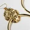 Europeisk och amerikansk Earlset New Gold Plated Lion-Head Stor-Circle Örhängen Mingyuan Street Fashion Airded Earrings Fashion Alloy Tas