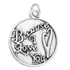 Großhandel – Charm-Anhänger, rund, Antiksilber, Botschaftsmuster „Because I Love You“, geschnitzt, 29,2 mm x 24,9 mm, 10 Stück