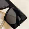 Оптово-бренд Desginer Солнцезащитные очки Ретро Trend Квадратная рамка Очки Мозаичные заклепки Дизайн объектива Лазерные очки Высочайшее качество Защита UV400