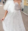 Julie Vino 2020 Abiti da sposa con perline Paillettes a stella Cinghie senza spalline Abiti da sposa da spiaggia Abito da sposa fatto a mano senza schienale vestido de novia