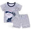 Dziewczyny Ubrania Baby Letnie Garnitury Koszulki T Shirt Spodnie Zestawy Odzieżowe Drukowane Krótki Rękaw Topy Szorty Stroje Paski Zwierząt Payamas Nighty 4338