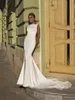 2020 Syrenki Suknie Ślubne Bateau Neck Bez Rękawów Satin Bridal Suknie Custom Made Backless Sweep Pociąg Suknia Ślubna Robe de Mariee