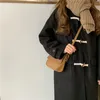 Escudo para las mujeres Todo-fósforo Chic Casual Horn Botones Coat 2020 Otoño Invierno Abrigos Harajuku cuerno hebilla de ajuste holgado largo