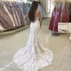 Vestidos praia com renda de trem destacável Apliques de renda de colher de pescoço de pescoço traseiro botões cobertos vestido de noiva de casamento