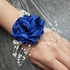 Silk Rose Flower Groom Boutonniere Невеста запястье Корсаж Человек Костюм Брошь Женщины Рука Свадебные Цветы Сторона Украшения XF08