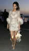 Sukienka wieczorowa Ziadnakad Yousef Aljasmi koronkowa suknia balowa aplikacje Pióro białe Zuhair Murad Kim Kardashian Kendall Jenner 031