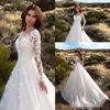 2019 Modest Långärmade En Linje Bröllopsklänningar V Neck Lace Appliqued Sweep Train Plus Size Bröllop Bride Gown Vestido de Novia