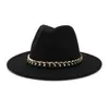 2020 Trendy Imitatie Wol Felt Fedora Hoeden Met Metalen Ketting Vintage Grote Bravel Jazz Trilby Hoed Dames Dames Feestjurken Hoed