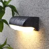 ハウスの壁に光を照らすのシンプルな屋外のレトロな産業風の壁は上下のライトバルコニーの屋外LEDの防水壁の光