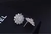 Kvinnlig snöflakestudörning 100% verklig 925 Sterling Silver smycken Högkvalitativ diamant dubbelörhängen för kvinnor2027