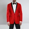 czerwony groom tuxedos black satin lapel