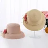 Ny mode sommar blomma sol hattar för kvinnor brett brim elegant halm hattar femme utomhus strand hatt blommig båge solskugga hattar