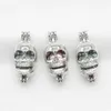 10 sztuk Silver Skull Head Pearl Klatka Biżuteria Dokonywanie Charms Essential Oil Dyfuzor Koralik Klatka Medalion Wisiorki Do Naszyjnik Perfum