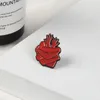 Órgão Coração Enamel Pins Bestges Bloodthirsty Abraço Broche Escuro Vermelho Braços Lapela Pin Denim Camisa Colar Punk Moda Jóias Presente