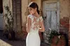 2020 nuovi abiti da sposa a sirena economici Sheer Scoop Neck Cap maniche in pizzo Appliques Button Back Sweep Train Plus Size Abiti da sposa formali