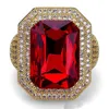 Iced Out Ruby Pierścionki Dla Mężczyzn Luksusowy Designer Męski Bling Diamond Ring Miedzi Cyrkon 18K Pozłacany Zaręczyny Ślubny Złoto Gem Biżuteria