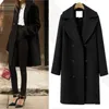 Cappotto e giacca invernale in lana Giacca lunga coreana da donna Cappotto caldo ed elegante in lana nera Giacca a vento trench femminile vintage