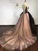 Abiti da sera multicolori arabi Blush Pink Black Tulle Appliques in pizzo con scollo a V senza maniche aperto sul retro Abiti da ballo asimmetrici con lacci