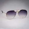 Luxaryplated Bee Pilot Solglasögon Män Kvinnor Perfekt Oversized Holiday Gradient Colorway UV400 Metal Frame Shades 47850