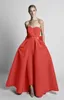 2020 Nya blygsamma röda jumpsuits wdding klänningar med löstagbar kjol axelfri brud klänning brudparty byxor för kvinnor skräddarsydda 79011635