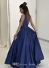 2019 Il più nuovo abito da ballo sexy con scollo a V profondo senza maniche Backless Formal Holidays Wear Abito da sera per la laurea Custom Made Plus Size