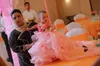 Pembe Organza Ballsown Çiçek Kız Elbise Kelebek 3D Çiçek Aplike Katmanlı fırfırlar Kızlar Pageant Elbiseleri Doğum Günü Partisi Elbise