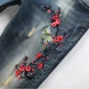 Brand Chinês Bordado Estilo Homens Jeans Selvagem Selvagem Calças de Jeans Plum Imprimir Calças Four Seasons Bordado Men's Slim Calças