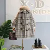 Bébé fille vêtements Out Wear manteau col rabattu à manches longues Plaid Design princesse fille mode hiver épaissir manteau chaud