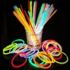 HOPT Collana con bastoncini luminosi Bastoncini al neon fosforescenti Braccialetti fluorescenti per feste Forniture per feste di Natale