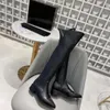 حار بيع الإصدار thek nee boots مصمم إمرأة الفخذ أحذية طويلة الأزياء السيدات عارضة الأحذية B103233D