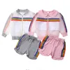 Dzieci Rainbow Stripe Płaszcz + Kamizelka + Spodenki 3 sztuk Zestaw Kids Designer Odzież Dziewczyny Outdoor Sport Outfits 2021 Letnia odzież dla niemowląt C6583