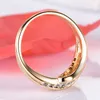 Mode Vrouwelijke Wedding Bands Sieraden Gold-Color Engagement Ring voor Dames CZ Steen verharde belofte ringen