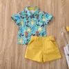 Summer Kids Baby Boy Outfits Gentleman Dinosaur Tshirt Topsyellow Shorts mode barn pojke strandkläder kläder 16y4022038