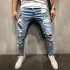 Letnie otwory mają odznaki haftowane etykietowanie młodzieży Moda Trend Dżinsy 2019 New Fashion Hip Hop Dżinsy