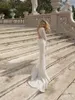 2020 Abiti da sposa a sirena con spacco laterale Pizzo 3D Applique floreale Sweep Train Abito da sposa da spiaggia Custom Made Manica lunga Boho robes de mari￩e