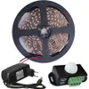 2835 5050 5630 LED-strip DC12V 60LEDS / M FLEXIBELE LED STRIP LICHT + 12V 2A Power Adapter EU / US / UK / AU + PIR SENSOR SCHAKELAAR Controller