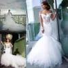 Elegancki Off The Ramię Syrenki Suknie Ślubne Koronki Aplikacja Kaplica Pociąg Tulle Illusion Bors Wedding Bridal Suknia Vestido de Novia