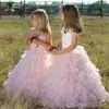 Cute Pink Tulle Layered Ruffles A Line Flower Girls Abiti maniche corte Pizzo principessa Abiti da festa di nozze per bambini Belle ragazze 276R