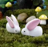 Påsk Mini Bunny Dekorationer Vit Kanin Big Ear Rabbits Moss Micro Landscape Resin Fairy Garden Ornament för hem påskgåvor för barn