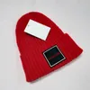 Cappelli invernali di marca Fashion ClNew Women Hented Hat Men Beanies Big Pompom Gorro Boy Ski Girls Cash Skull Caps5483395