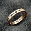 2019 Bijoux de mode exquis creux chanceux chiffres romains Bijoux Rose plaqué or tempérament titane acier bague doigt ring5201970