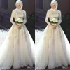 2020 vestidos de casamento muçulmano Lace Appliqued com Hijab mangas compridas vestidos de noiva Plus Size A linha de vestido de noiva Vestido De Novia