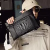 Оптовые мужчины Bag Fashion Crocodile кожаная деловая бизнес ручная сцепление уличная тренд кожаная конверт многофункциональный кожа