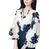 女性用ポロス半袖純粋な色カジュアルシフォンプラスサイズの丸いネックオープニングシャツトップオープンボタン衣類1