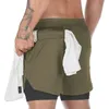 2020 Chegada de Verão de dois andares Mens Shorts de Fitness Musculação respirável de secagem rápida Curto Ginásios Homens Joggers Casual Pants comprimento do joelho