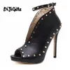 2018Europe Popular Street Beat Rivet Fish Mouth Shoes High-Heeled Catwalk Sexy Rom Casual Buckle Strap Pu Heel 12cm Kvinna pumpar