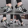 Płótno sportowe buty modowe buty domowe w nowych przypadkowych kobietach projektantki platformy mężczyźni Sneakers Black Marka Made White China Skórzanie Rozmiar 3544