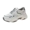 Hot Sale Triple S Ins Chaussures Mode Designer Skor Trainers Vit Svart Klänning De Luxe Sneakers Kvinnor Running Skor