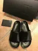 [Scatola originale] Classici Sandali da spiaggia con tacco piatto da donna nuovi Pantofole sexy da esterno di lusso da donna Scarpe estive in pelle bovina 35-40